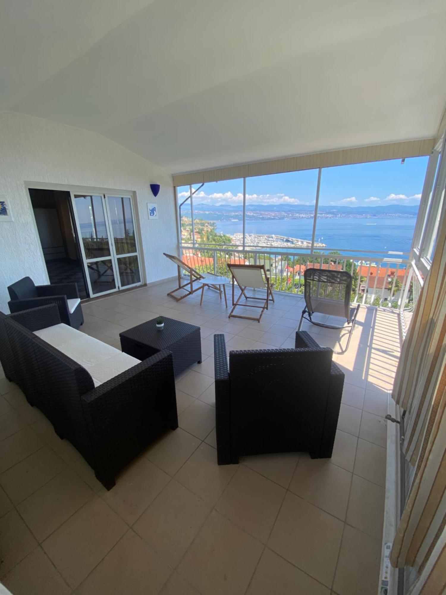 Salyna Apartament *