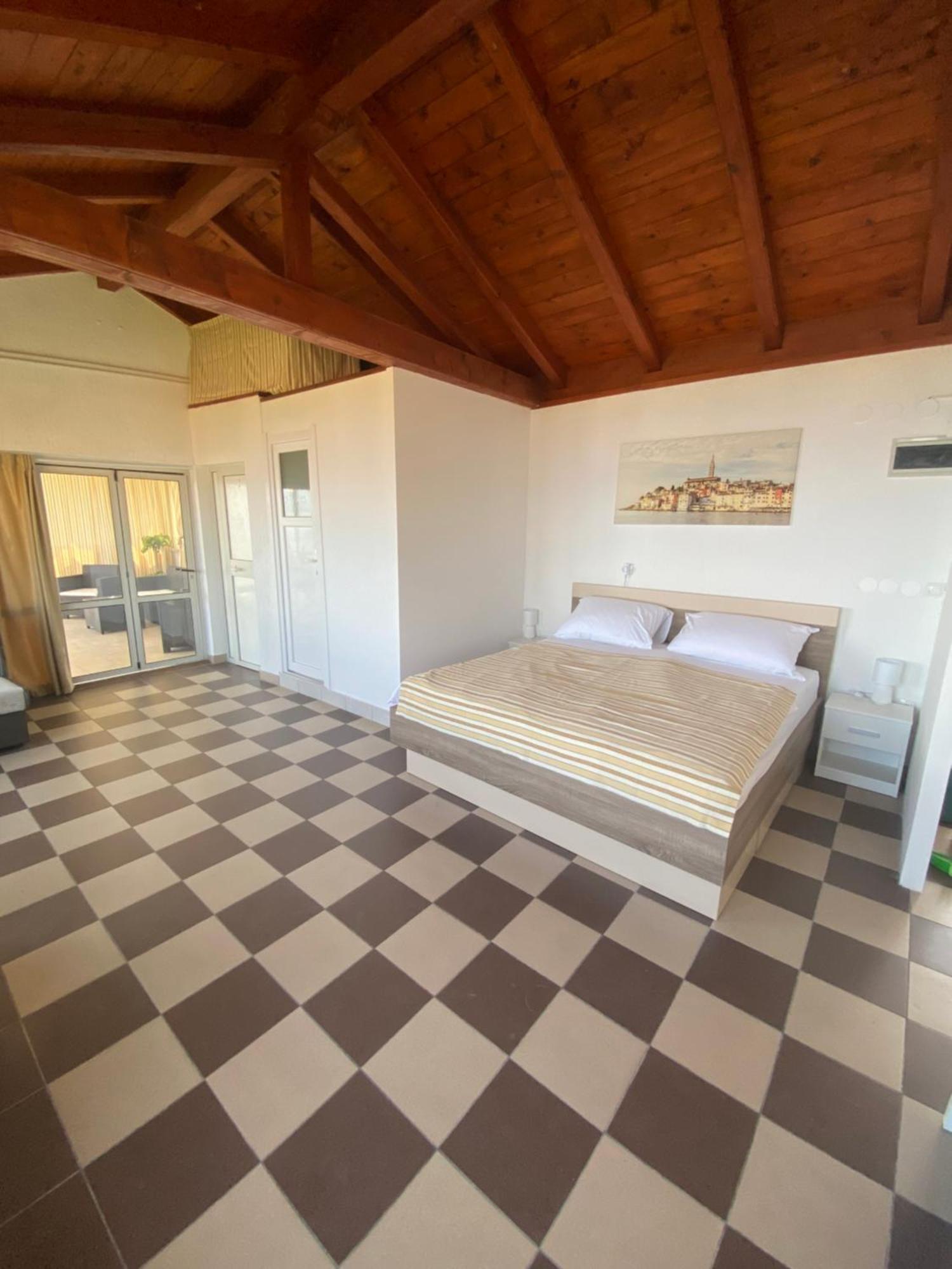 Salyna Appartement *