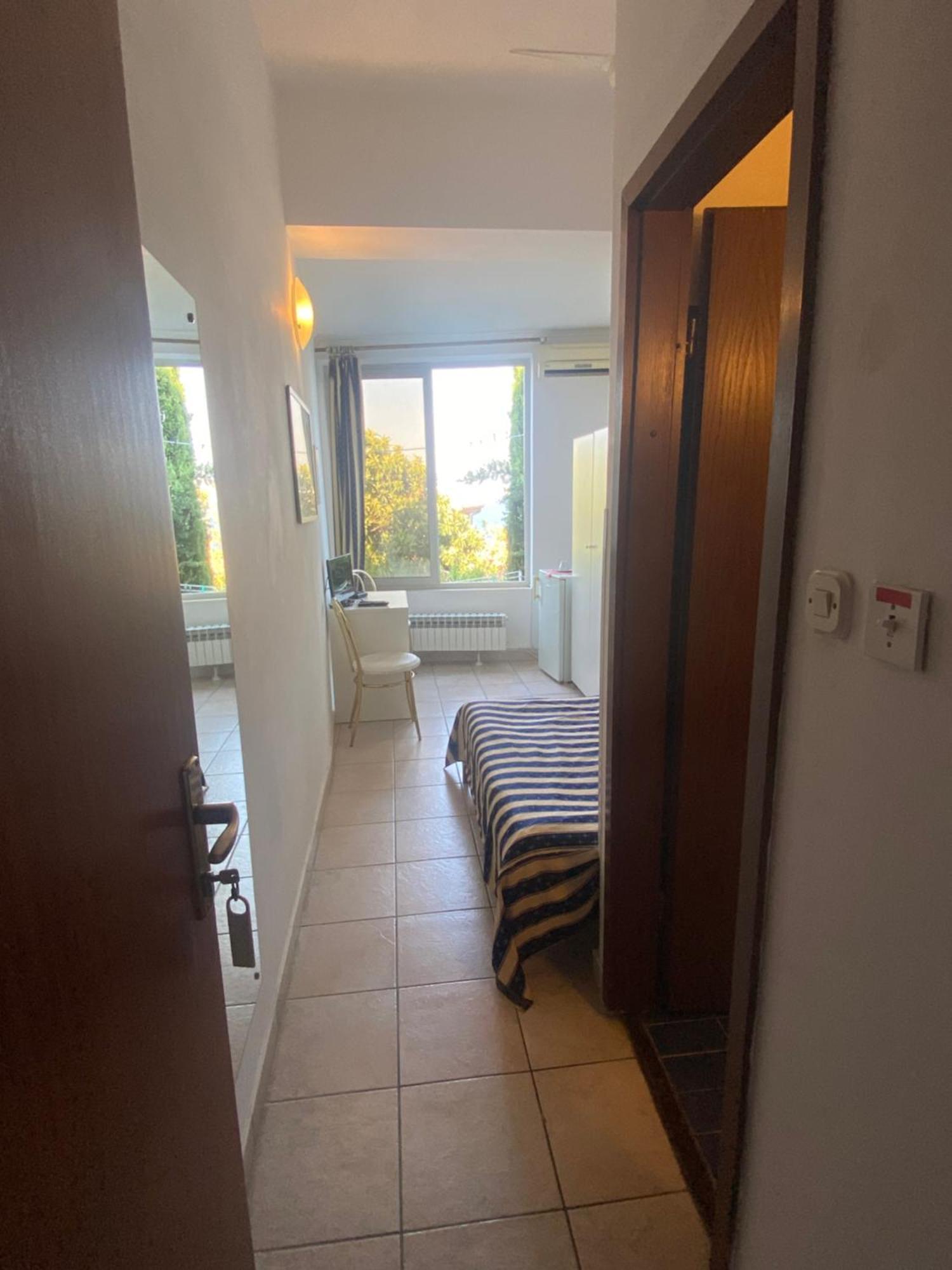 Salyna Apartament *